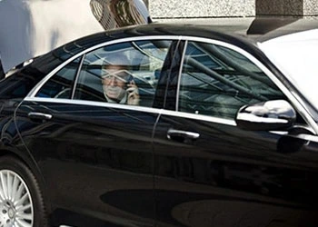 Minicabs Hungerford By Hungerford Airport Minicab